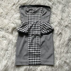 Bebe Houndstooth Sheath Peplum‎ Mini Dress
